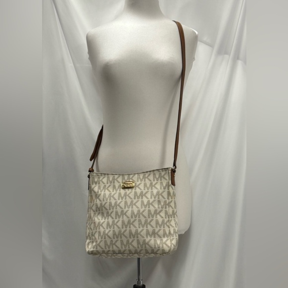 Michael Kors Cream & Brown Jet Set Crossbody Messenger Bag